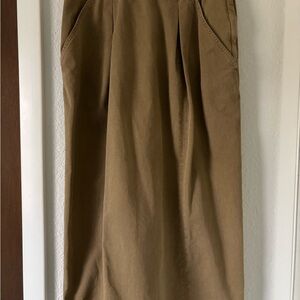 LizWear Sz 10 Khaki Color  Cotton “midi length” skirt Very Preppy Ex. Condition.